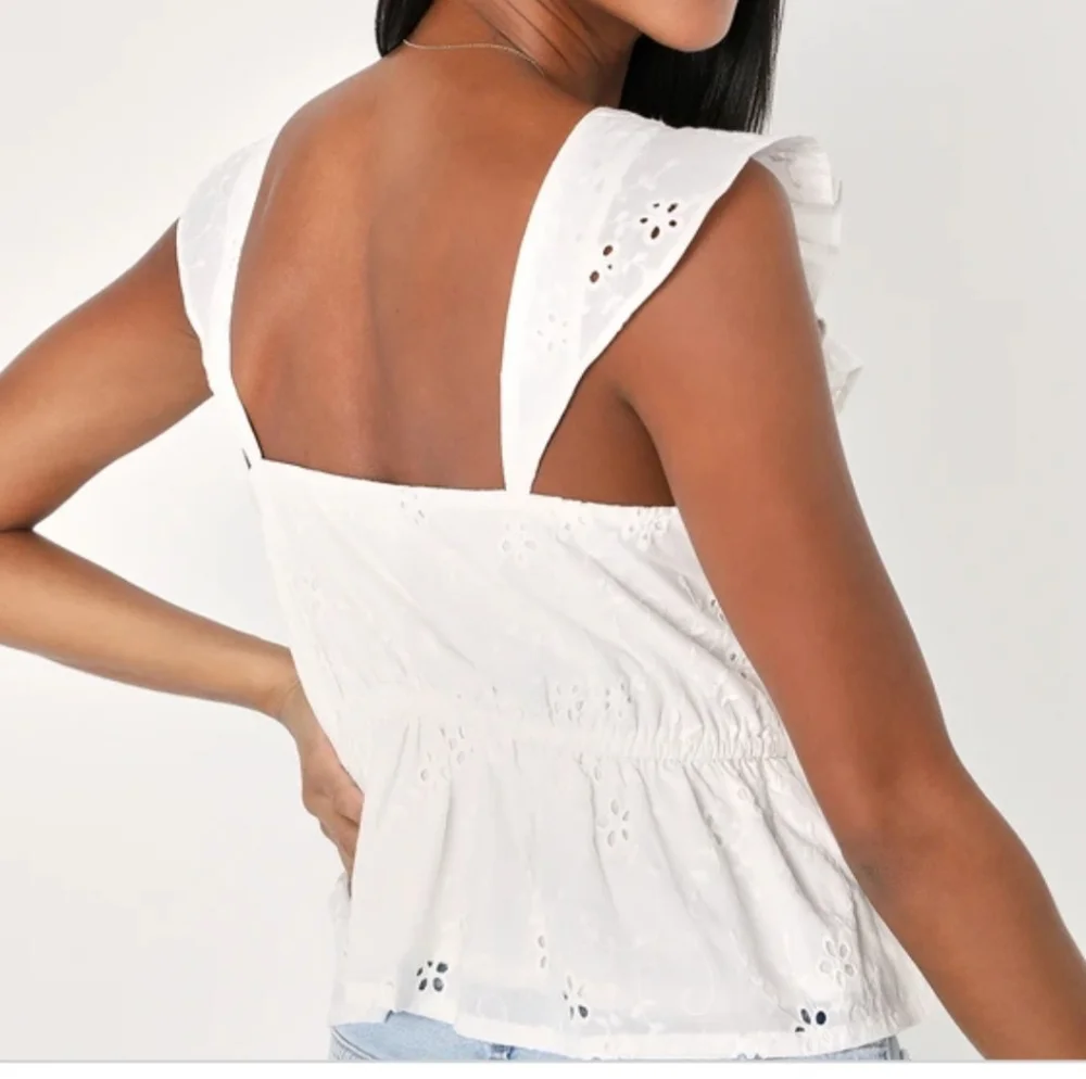 NWOT Lulu's Ivory Eyelet Top - Embroidered Peplum Top - Picture 2 of 4